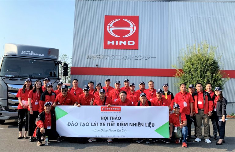 CHUYẾN THĂM QUAN NHÀ MÁY HINO VÀ THAM DỰ HỘI THẢO LÁI XE TIẾT KIỆM NHIÊN LIỆU TẠI NHẬT BẢN