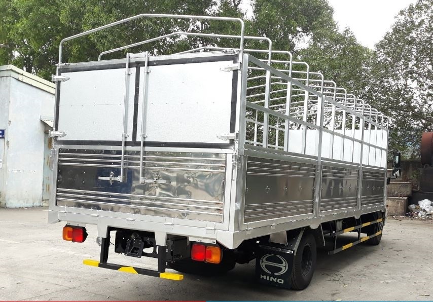 XE TẢI HINO 6.4 TẤN THÙNG MUI BẠT FC9JLTC - FC9JNTC