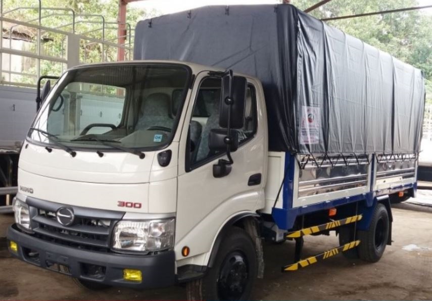 XE TẢI HINO 5 TẤN THÙNG MUI BẠT XZU342L - XZU730L