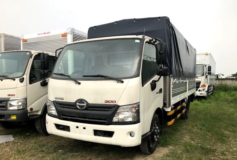 XE TẢI HINO 3.5 TẤN THÙNG MUI BẠT XZU720L - XZU352L