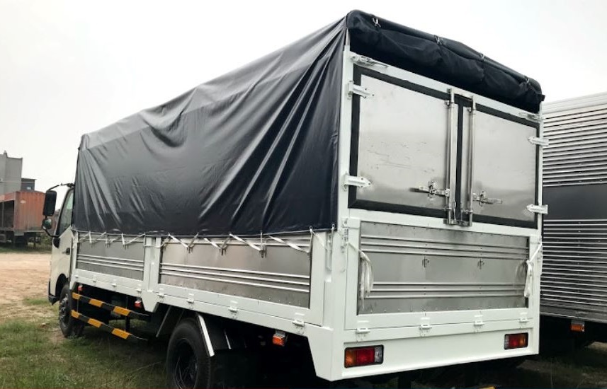 XE TẢI HINO 3.5 TẤN THÙNG MUI BẠT XZU720L - XZU352L