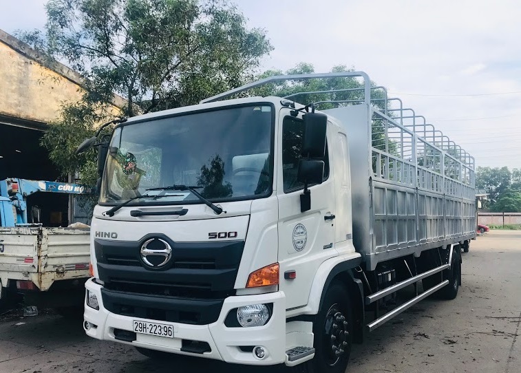 XE TẢI HINO 8 TẤN FG8JT7A THÙNG KÍN MỞ 6 CỬA HÔNG