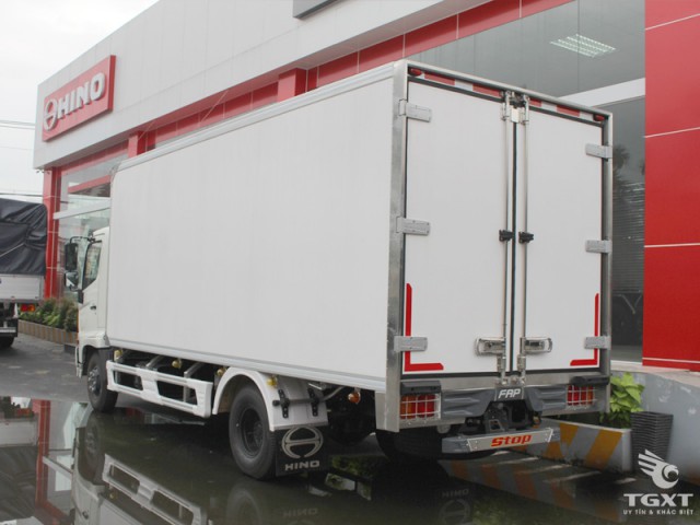 XE TẢI HINO FC9JLTC 6 TẤN THÙNG ĐÔNG LẠNH